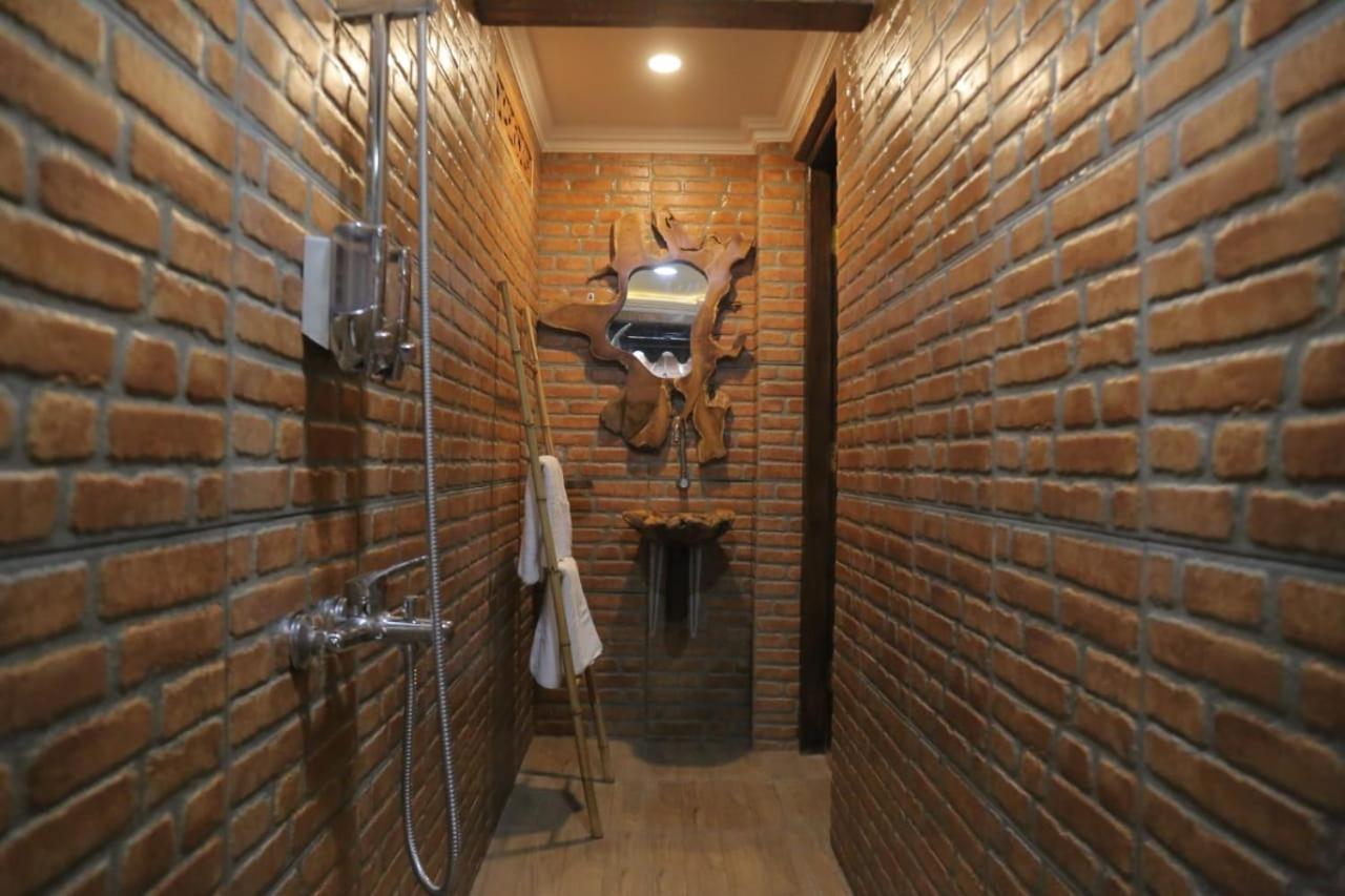 יוגיאקרטה Dem Ayem Heritage Guest House מראה חיצוני תמונה