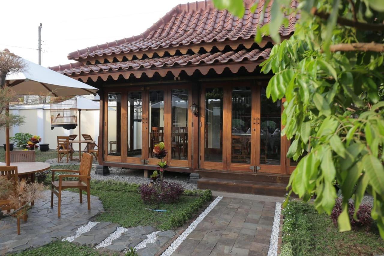 יוגיאקרטה Dem Ayem Heritage Guest House מראה חיצוני תמונה