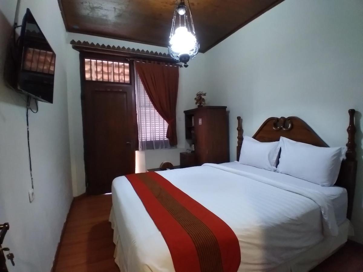 יוגיאקרטה Dem Ayem Heritage Guest House מראה חיצוני תמונה